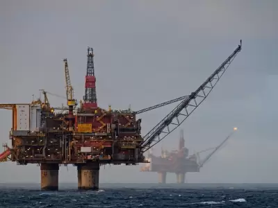 Plataforma marina de explotacin petrolera