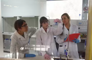 Equipo de investigacion del Laboratorio de Biotecnologia Ambiental - ICB