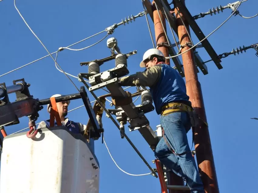 El mantenimiento de las redes, una de las permanentes preocupaciones de La Cooperativa, Empresa Elctrica de Godoy Cruz.