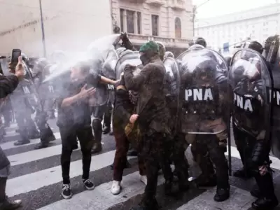 Accionar de la Polica durante las manifestaciones populares.