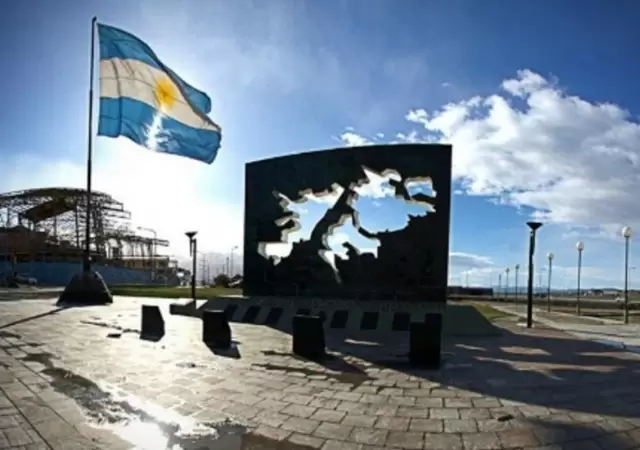 Monumento a los ca�dos en Malvinas en Ushuaia.