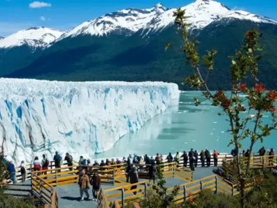 Glaciar Perito Moreno es una de las maravillas naturales de nuestro pas.