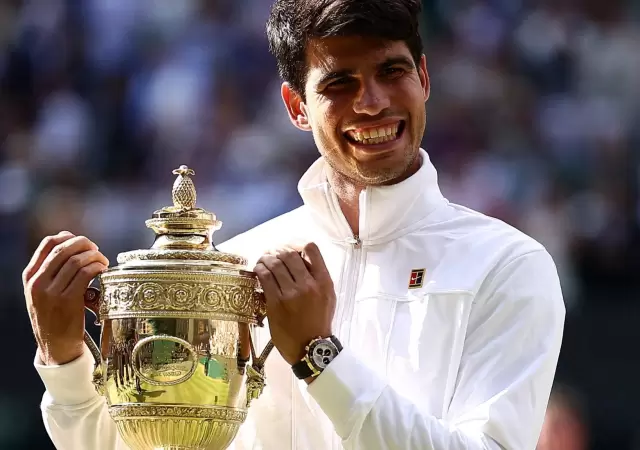 El espaol levant el trofeo de Wimbledon
