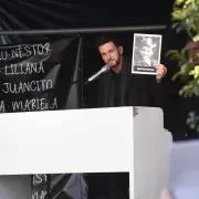 Axel cant� en el acto por el 30� aniversario del atentado a la AMIA