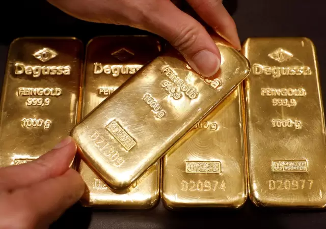 Se abri el debate sobre el envo de lingotes de oro del Banco Central a Inglaterra