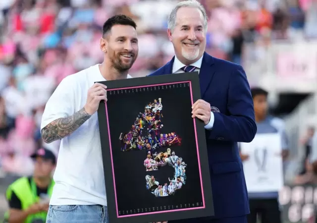 El Inter Miami rinde tributo a Messi, el rey de los ttulos!