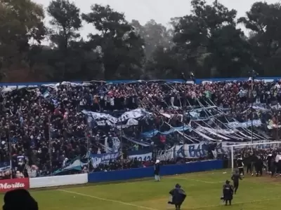 Una mujer muri en un tiroteo entre barras de Almagro y Estudiantes de Buenos Aires