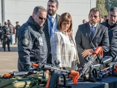 Patricia Bullrich implement nuevas normativas para el uso de armas no convencionales.