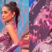Estalló la polémica por un vestido que usó María Becerra para un show