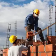 "Hay tres sectores que estn cayendo: la industria, la construccin y el comercio"