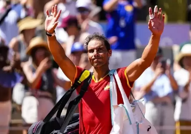 Rafa Nadal fue ovacionado tra el partido con Djokovic