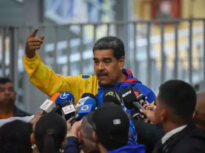 Maduro con la prensa adicta