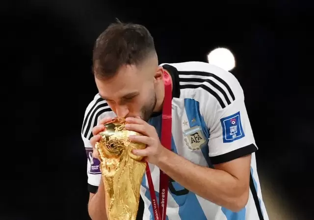 Germ�n Pezzella es el �nico futbolista del medio en integrar el Seleccionado Nacional