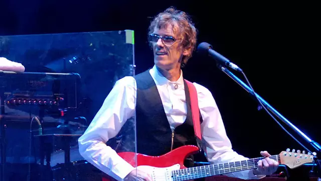 Luis Alberto Spinetta y la historia de Oboi