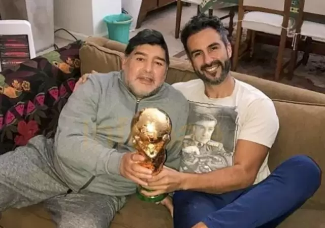 Diego Maradona y el mdico Leopoldo Luque.