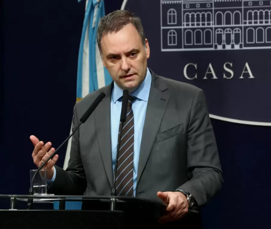 El vocero presidencial, Manuel Adorni, brind detalles en su conferencia de este martes. (Web)