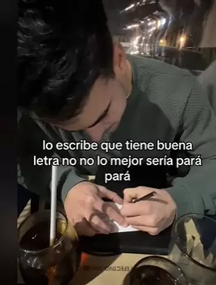 Escribiendo la invitacin.