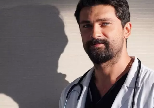 Onur Tuna en Doctor Milagro.