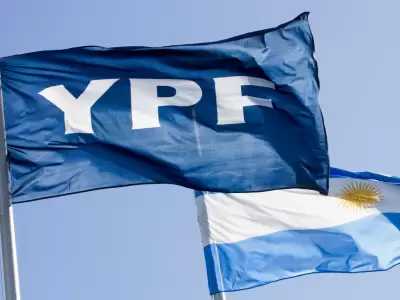 Buitres al acecho: intentarn embargar bienes por deuda de YPF