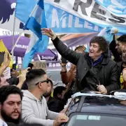 Gabriel Slavinsky analiza la campa�a de LLA: �qu� busca Milei con su estrategia actual?