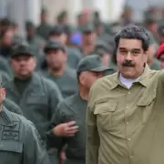 Nicol�s Maduro llam� a movilizarse "con alegr�a"
