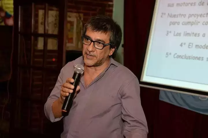 Alejandro Barros, economista