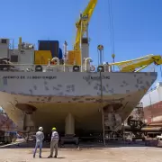 Limpieza explosiva: un barco trabajaba en el Ro de la Plata y descubri algo inesperado