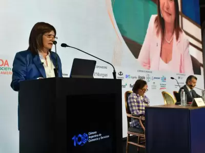 Patricia Bullrich habla ante el Council/