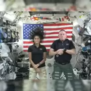 Y si los astronautas varados en el espacio no vuelven a la Tierra?