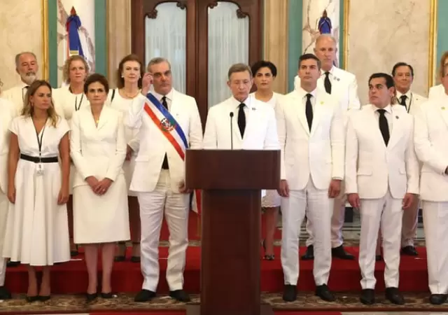 Conferencia de la Declaracin de Santo Domingo. Detrs del presidente dominicano, Luis Abinader, la canciller Diana Mondino