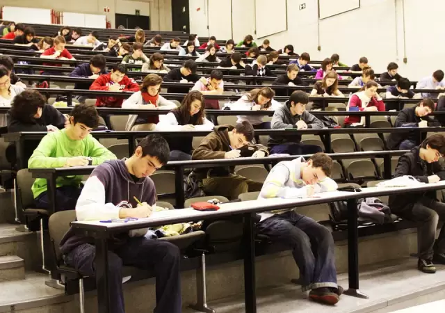 Universidades nacionales.