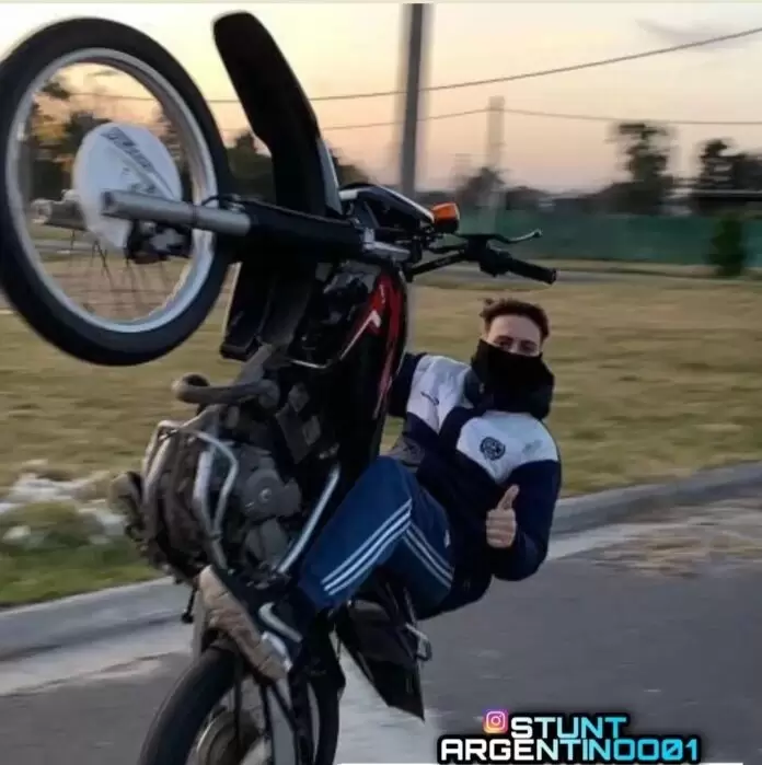 Stunt en motocicletas.