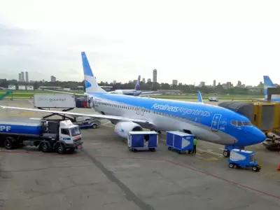 YPF y Aerolneas Argentinas.