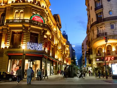 Buenos Aires y sus contrastes urbanos.