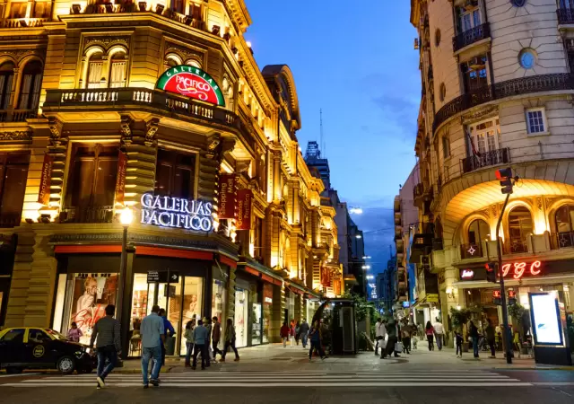 Buenos Aires y sus contrastes urbanos.