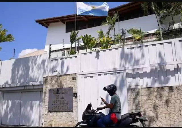 La residencia de la embajada de Argentina en Caracas