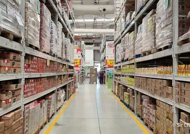 La cadena de supermercados mayoristas Makro vende sus sucursales en el pas.