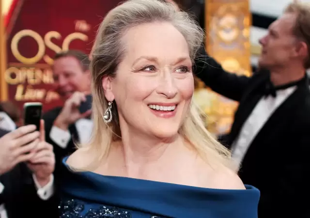 Meryl Streep se topa con cupido en Only Murders in the Building