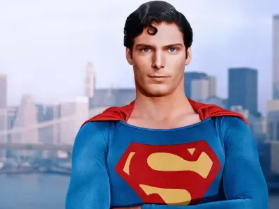 Christopher Reeve como Superman.