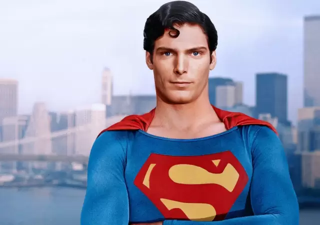 Christopher Reeve como Superman.