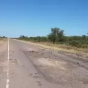 Un nio fue encontrado atado de pies y manos al costado de una ruta