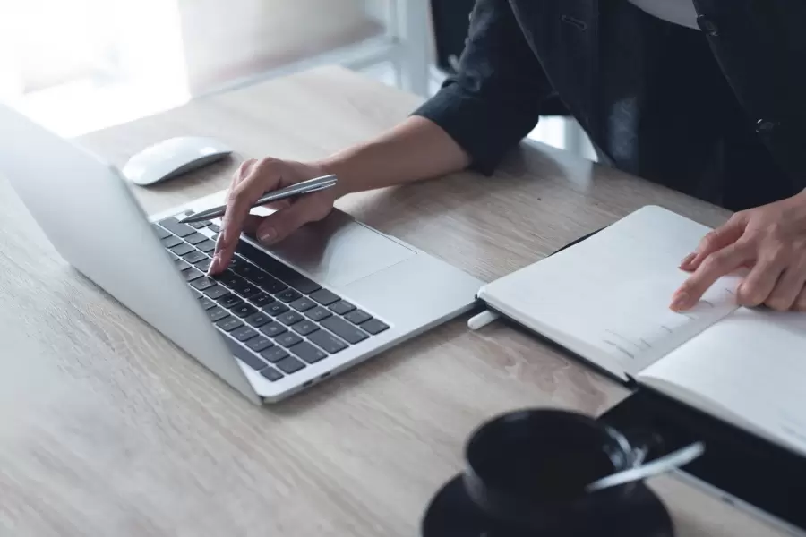 El modo de aplicar es virtual: cualquier interesado puede hacerlo ingresando a la plataforma LinkedIn