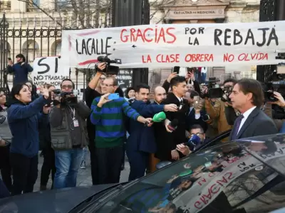 Lacalle Pou fue sorprendido con una batera de recriminaciones.