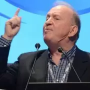 Daniel Sabsay: "No creer en el Estado es no creer en la Constituci�n"
