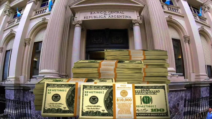 La escasez de d�lares es un freno al prop�sito del Gobierno de eliminar el cepo cambiario. (Foto: web)
