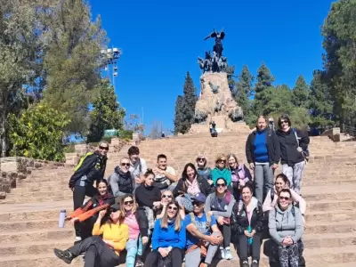 El objetivo es que los trabajadores se desconecten de la rutina diaria y disfruten de la belleza de los paisajes locales.