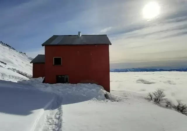 Tragedia en Bariloche: una avalancha se cobra la vida de un esquiador