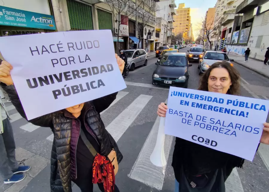 coad-movilizacion-ruidazo-docentes-ley-de-financiamiento-universitario-4