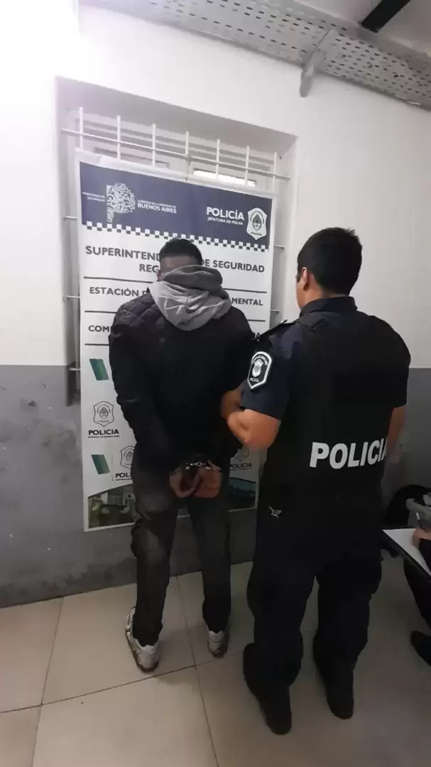 El atacante del agente policial fue detenido. Foto: gentileza: 0221.com.ar