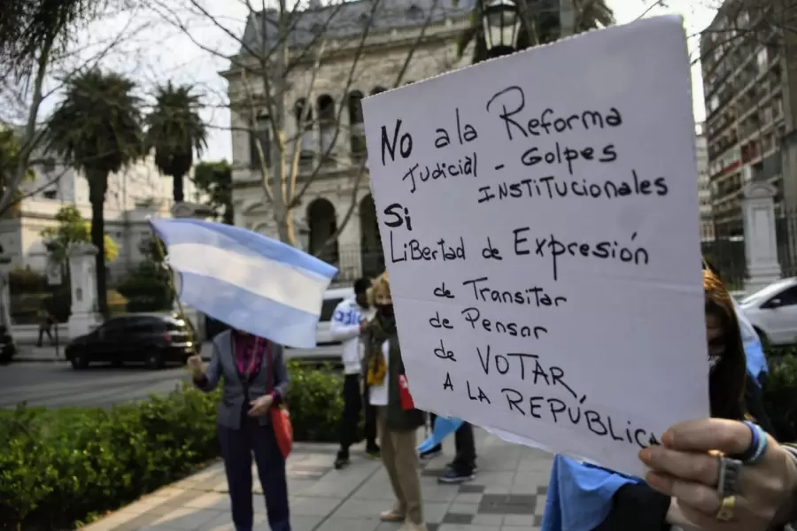 "Los judiciales seguimos perdiendo salario de una forma tremenda, tenemos un 25% del sueldo cado" (Julio Piumato)